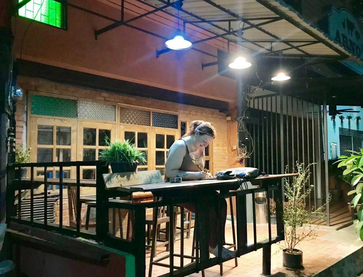 Keta' Jungle Trek House Hostel Chiang Mai Ngoại thất bức ảnh